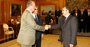 El Rey recibe en el Palacio de la Zarzuela al presidente de los Graduados Sociales de las Illes Balears, Francisco Navarro