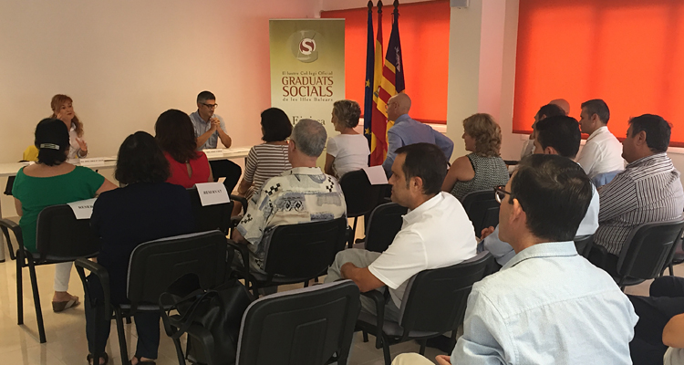 El Juez de lo Social de Ibiza, Guillermo Oteros, ha charlado sobre la relevancia del trabajo de gestión de los Graduados Sociales en el día a día.